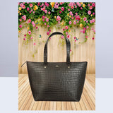 HAUTTON Women's Premium Geniune Leather Large Handbag | Hand Held Bag | Hand-held Bag | Ladies Leather Purse with Zipper Closure
Colour: Black