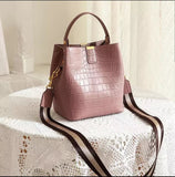 PRAK GENIUNE LEATHER HANDBAG EXCLUSIVELY HIGH CLASS GENIUNE LEATHER - PRAKONLINESTORES
