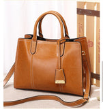 LALPINA 🦘 HANDBAG EXCLUSIVELY BY 🅟🅡🅐🅚 . - PRAKONLINESTORES