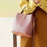 PRAK GENIUNE LEATHER HANDBAG EXCLUSIVELY HIGH CLASS GENIUNE LEATHER - PRAKONLINESTORES